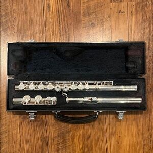 Yamaha 221 Flute with Case